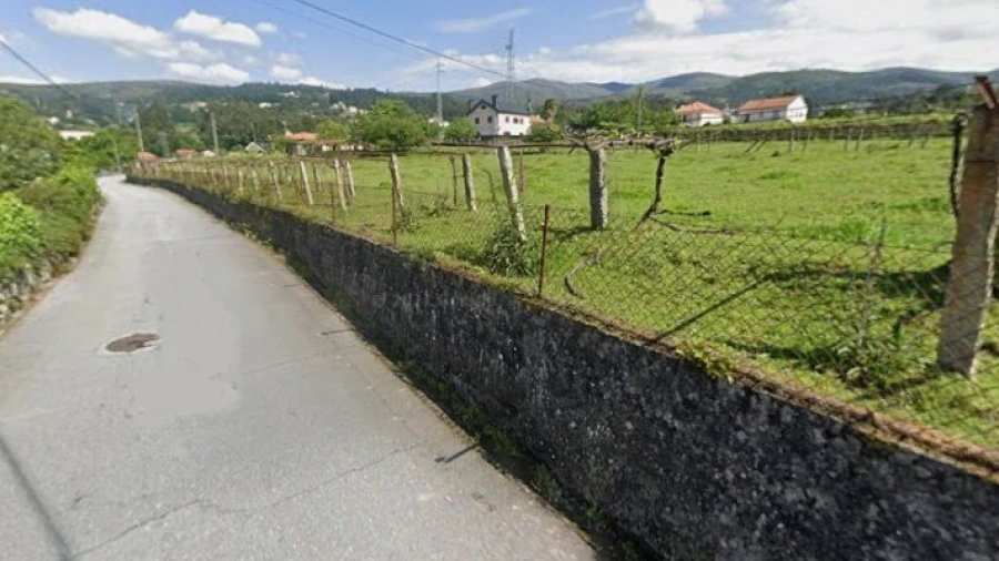 Terreno para Venda em Prado e Remoães