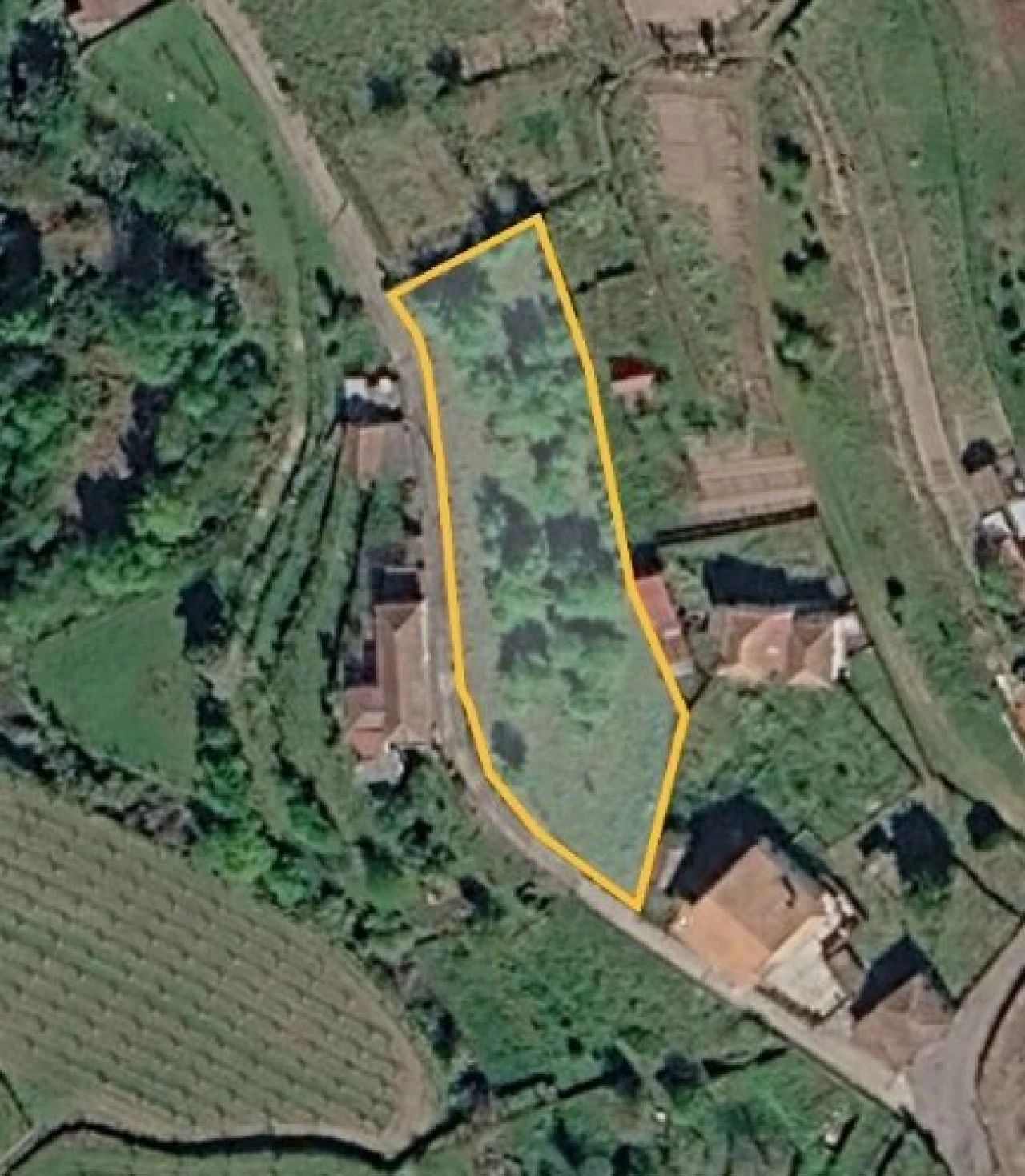 Terreno para Venda em Vila e Roussas Foto 1