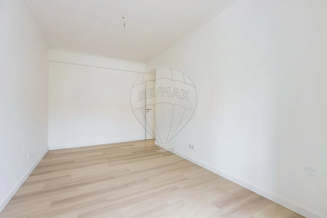 Apartamento T3 para Venda em Odivelas Foto 23