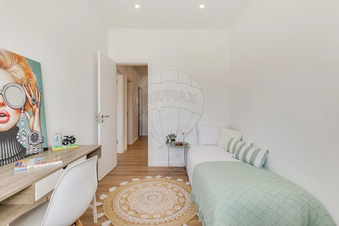 Apartamento T3 para Venda em Almada, Cova da Piedade, Pragal e Cacilhas Foto 5