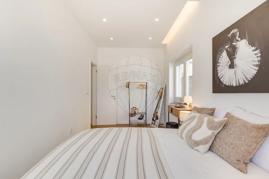 Apartamento T3 para Venda em Almada, Cova da Piedade, Pragal e Cacilhas Foto 13