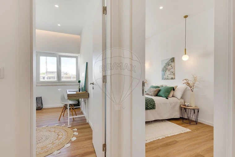 Apartamento T3 para Venda em Almada, Cova da Piedade, Pragal e Cacilhas Foto 6