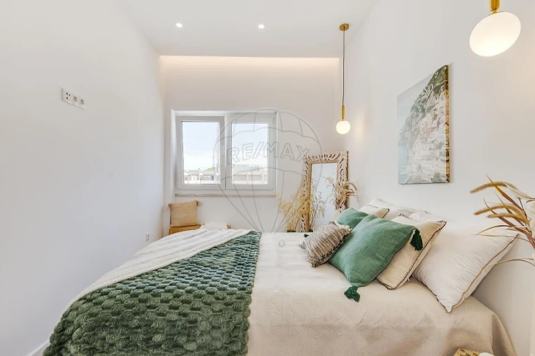 Apartamento T3 para Venda em Almada, Cova da Piedade, Pragal e Cacilhas Foto 8