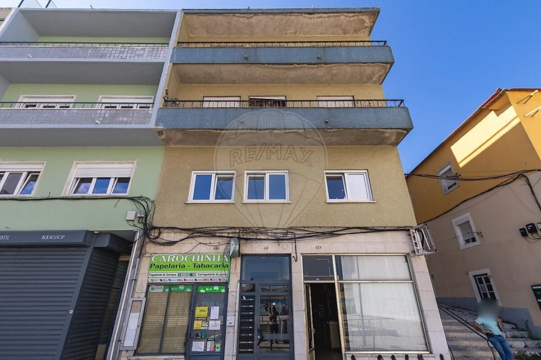 Apartamento T3 para Venda em Almada, Cova da Piedade, Pragal e Cacilhas Foto 37