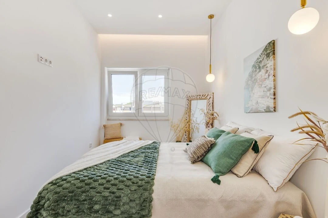 Apartamento T3 para Venda em Almada, Cova da Piedade, Pragal e Cacilhas Foto 8
