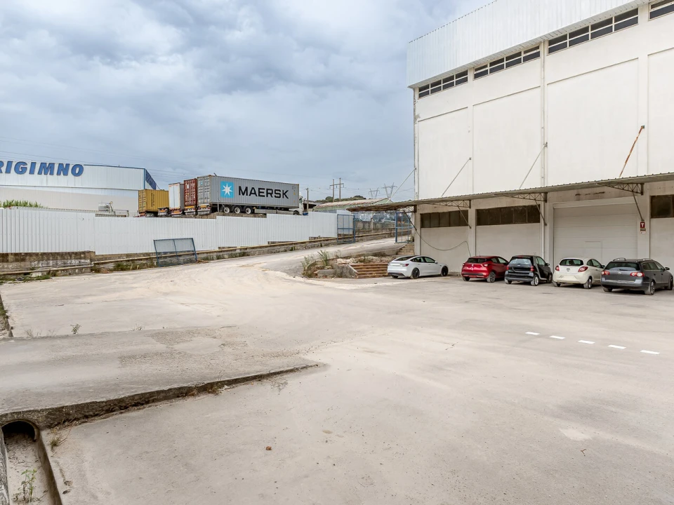 Armazém para Arrendamento em Alverca do Ribatejo e Sobralinho Foto 9