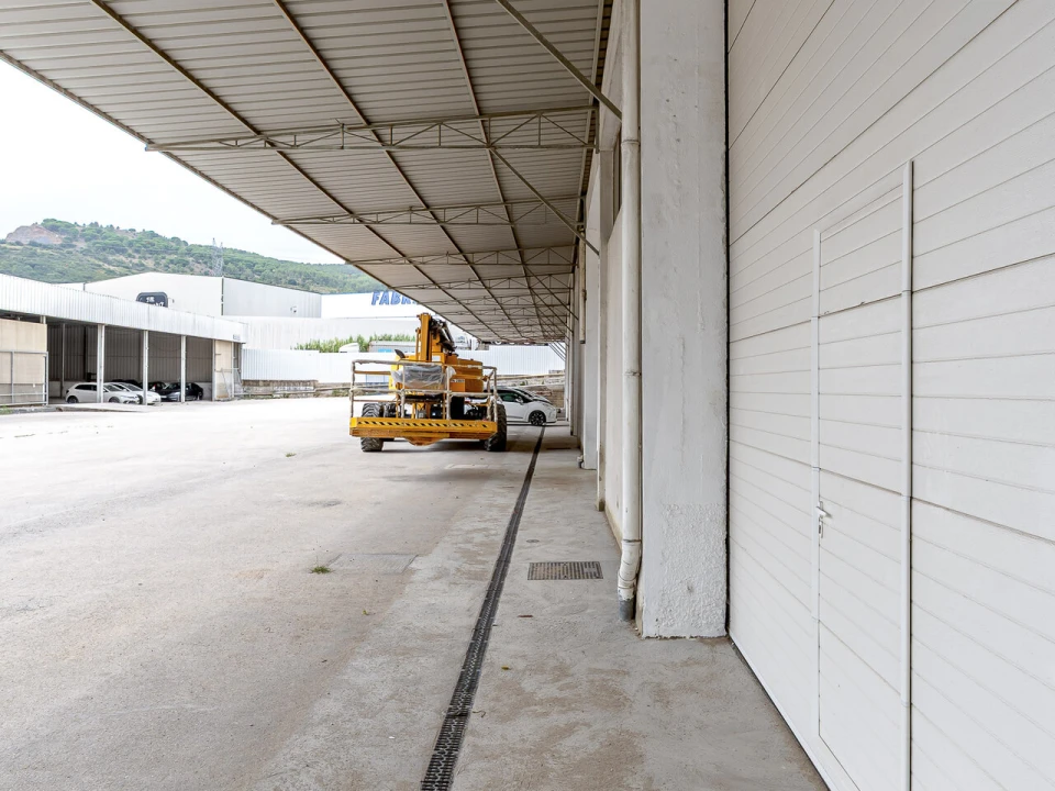 Armazém para Arrendamento em Alverca do Ribatejo e Sobralinho Foto 14