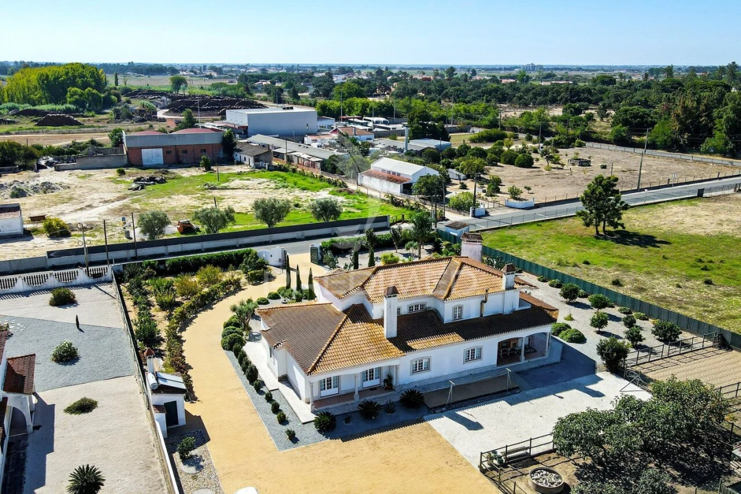 Moradia T6 para Venda em Salvaterra de Magos e Foros de Salvaterra Foto 33