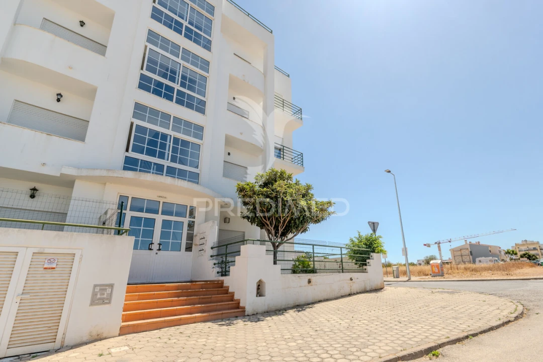Apartamento T3 para Venda em Estômbar e Parchal Foto 26