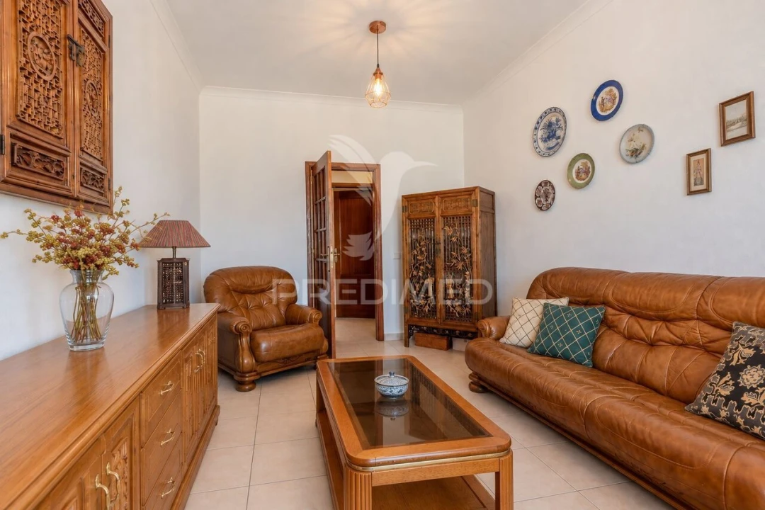 Apartamento T3 para Venda em Estômbar e Parchal Foto 7
