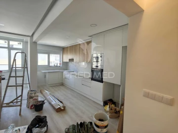 Apartamento T3 para Venda em Almada, Cova da Piedade, Pragal e Cacilhas
