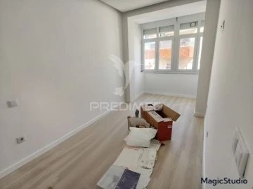 Apartamento T3 para Venda em Almada, Cova da Piedade, Pragal e Cacilhas