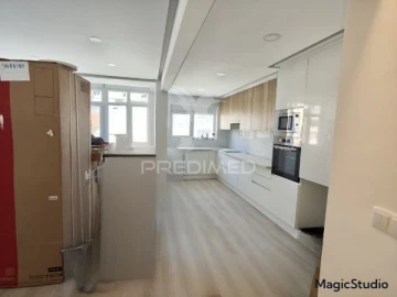 Apartamento T3 para Venda em Almada, Cova da Piedade, Pragal e Cacilhas