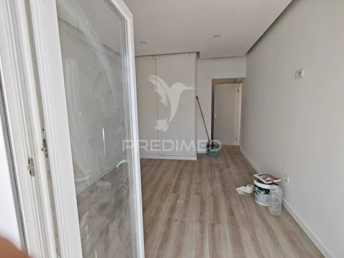 Apartamento T3 para Venda em Almada, Cova da Piedade, Pragal e Cacilhas Foto 17