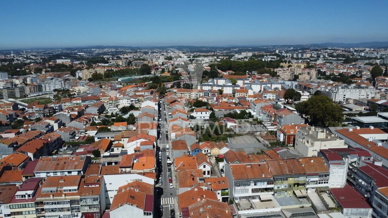 Apartamento T3 para Venda em Cedofeita, Santo Ildefonso, Sé, Miragaia, São Nicolau e Vitória Foto 16