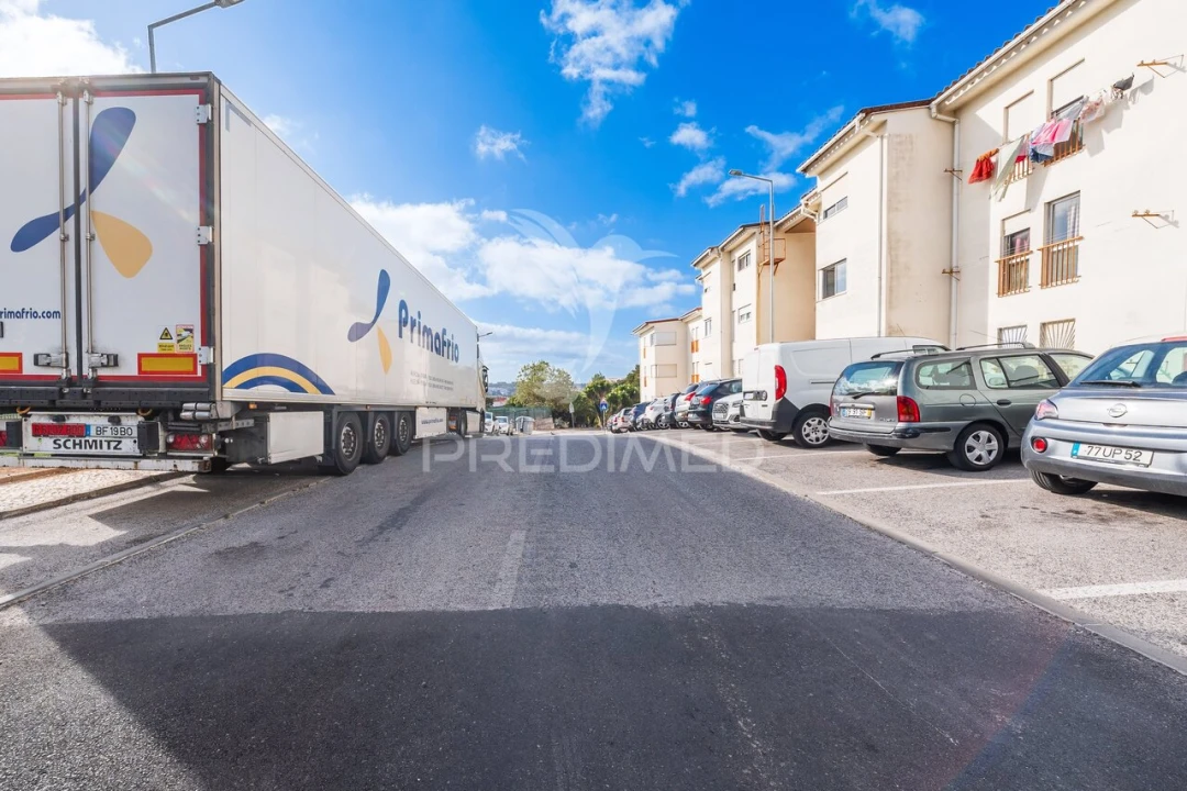 Apartamento T2 para Venda em Queluz e Belas Foto 36