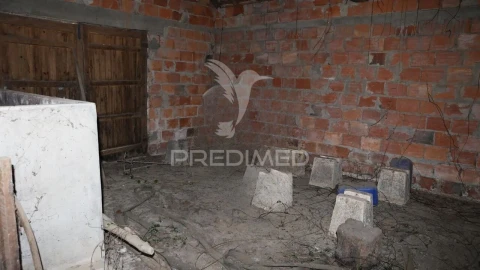 Moradia T2 para Venda em Bustos, Troviscal e Mamarrosa