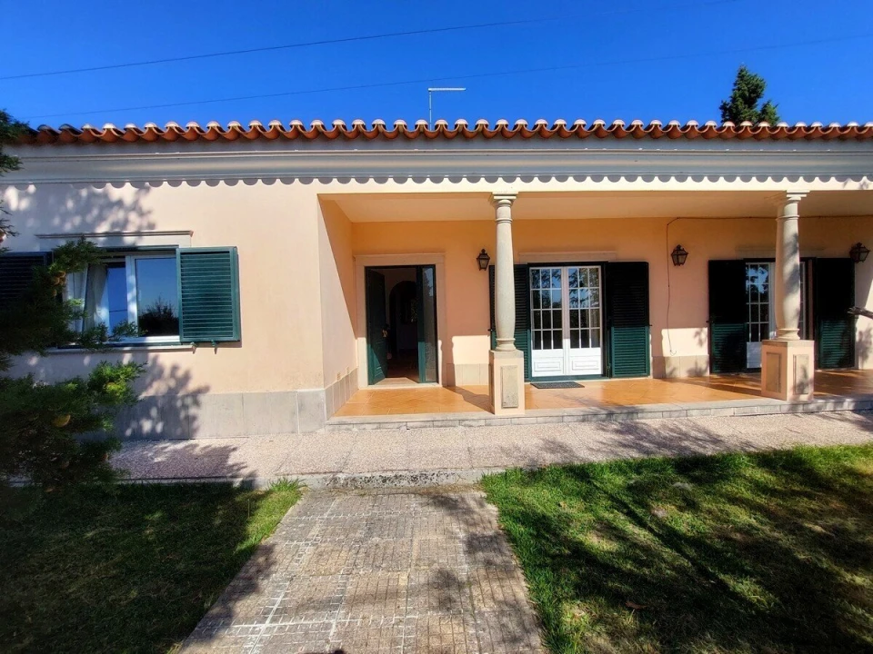 Moradia T3 para Venda em Alvorninha Foto 6