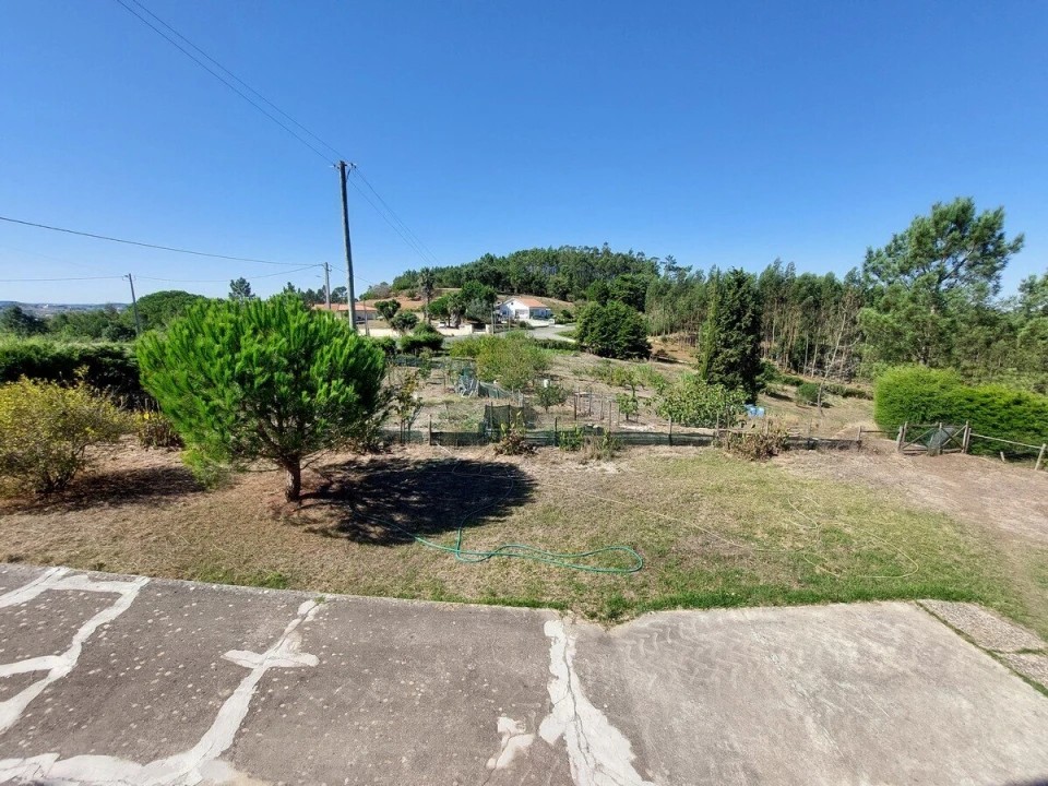 Moradia T3 para Venda em Alvorninha Foto 36