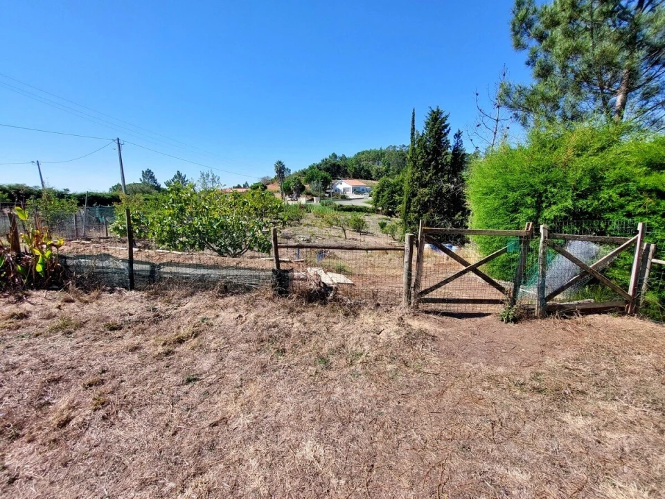 Moradia T3 para Venda em Alvorninha Foto 37