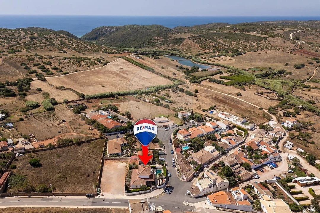 Moradia T3 para Venda em Budens Foto 3