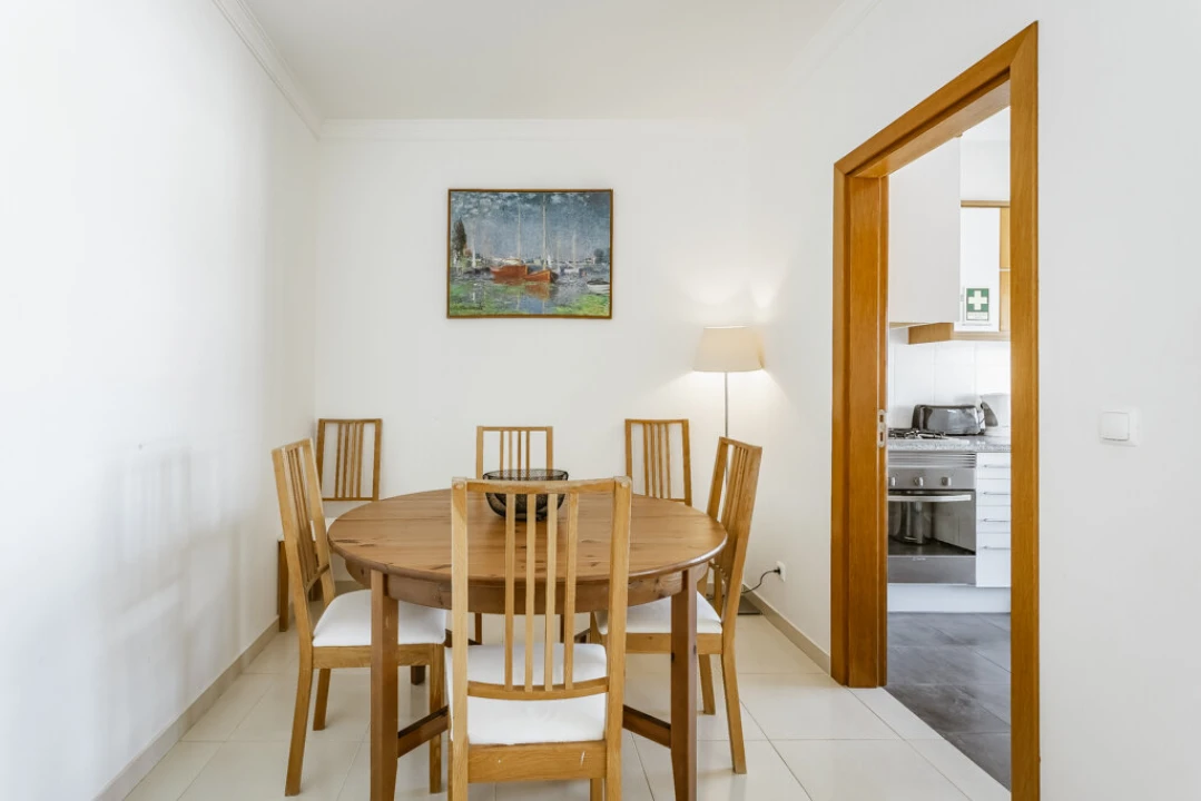 Apartamento T2 para Venda em Armação de Pera Foto 4