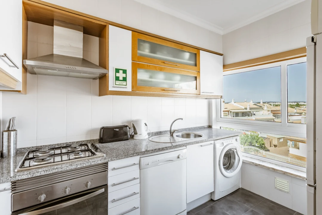 Apartamento T2 para Venda em Armação de Pera Foto 8