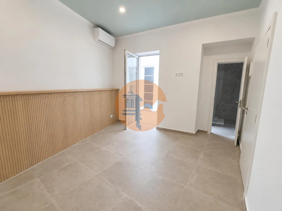 Moradia T4 para Venda em Olhão Foto 31