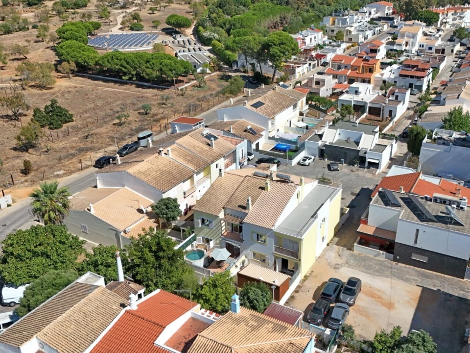 Moradia T3 para Venda em Alvor Foto 32