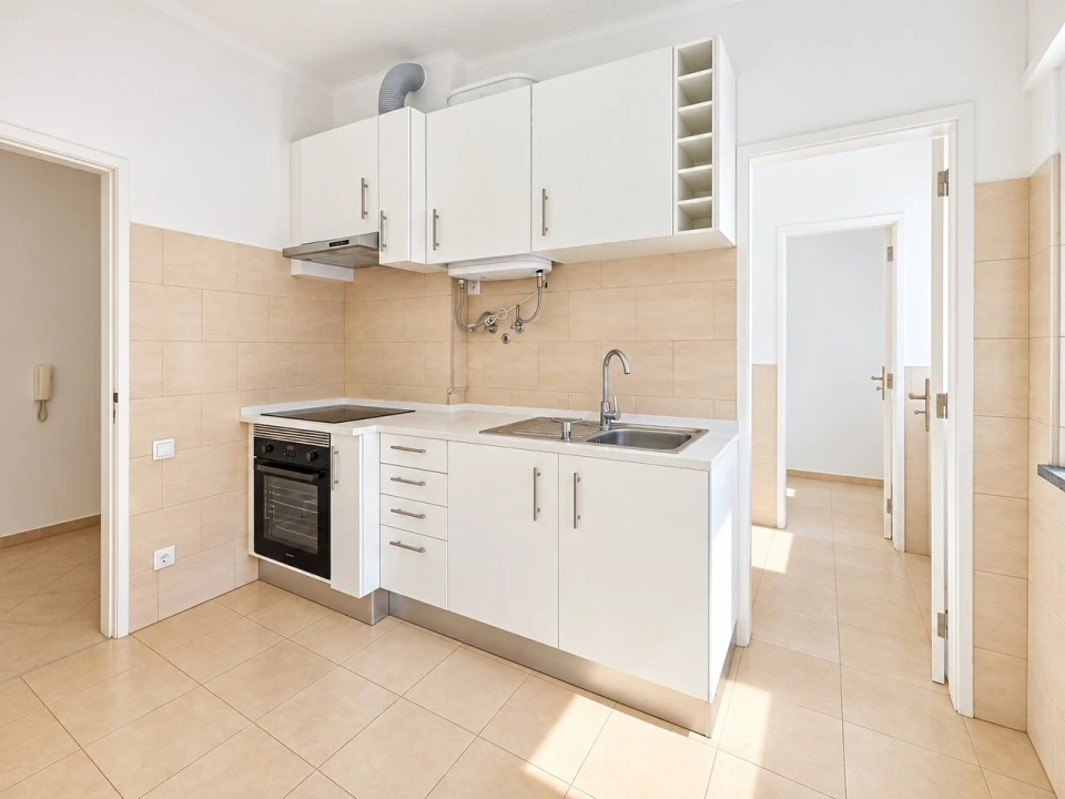 Apartamento T2 para Venda em Portimão Foto 4