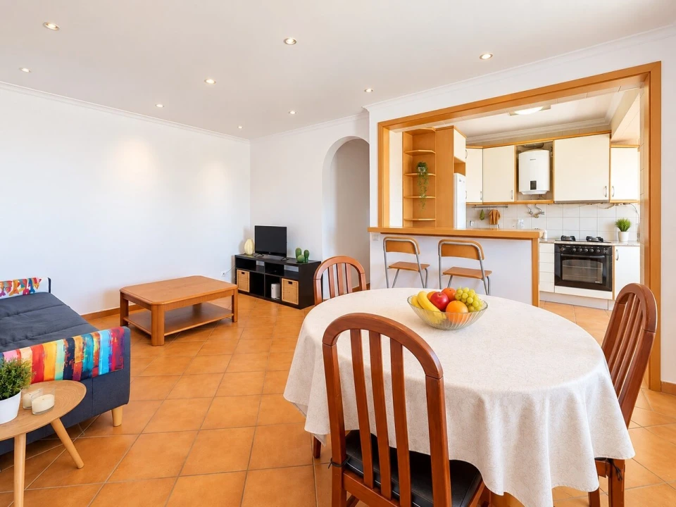 Apartamento T2 para Venda em Portimão Foto 6