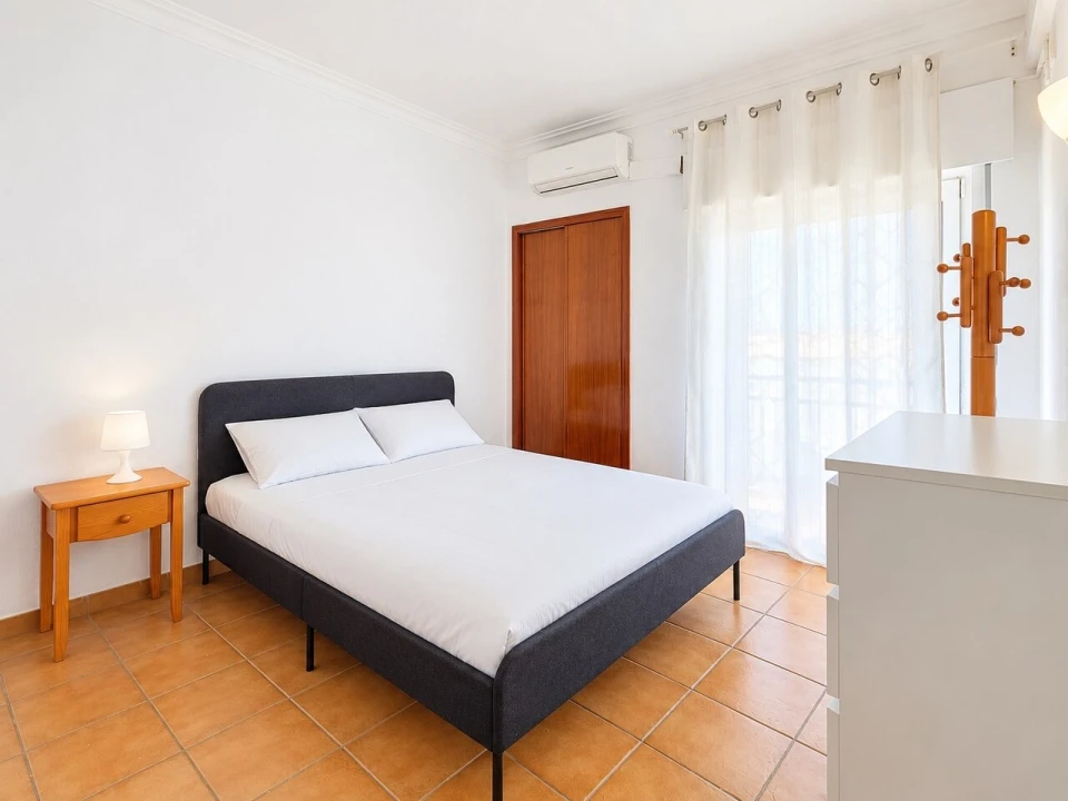 Apartamento T2 para Venda em Portimão Foto 11