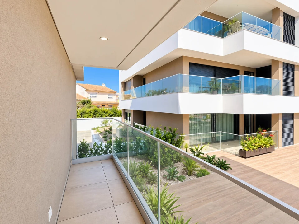 Apartamento T2 para Venda em Estômbar e Parchal Foto 18