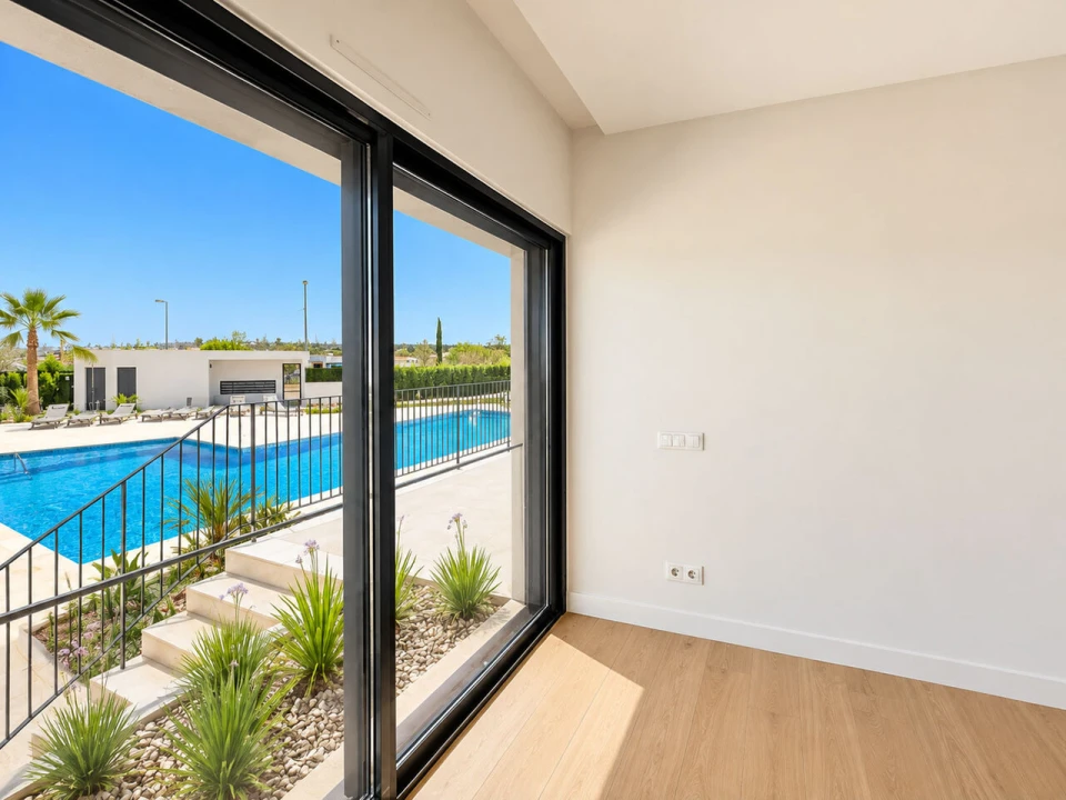 Apartamento T2 para Venda em Estômbar e Parchal Foto 19