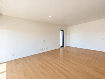 Apartamento T2 para Venda em Estômbar e Parchal