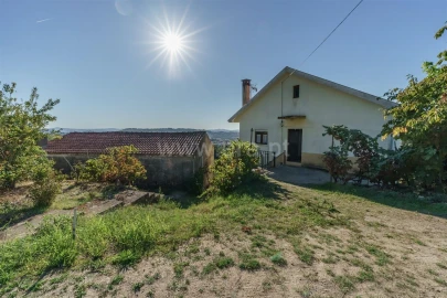Quinta T3 para Venda em Teixoso e Sarzedo
