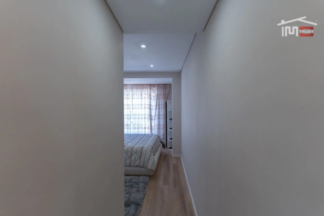 Apartamento T3 para Venda em Rio de Mouro Foto 9