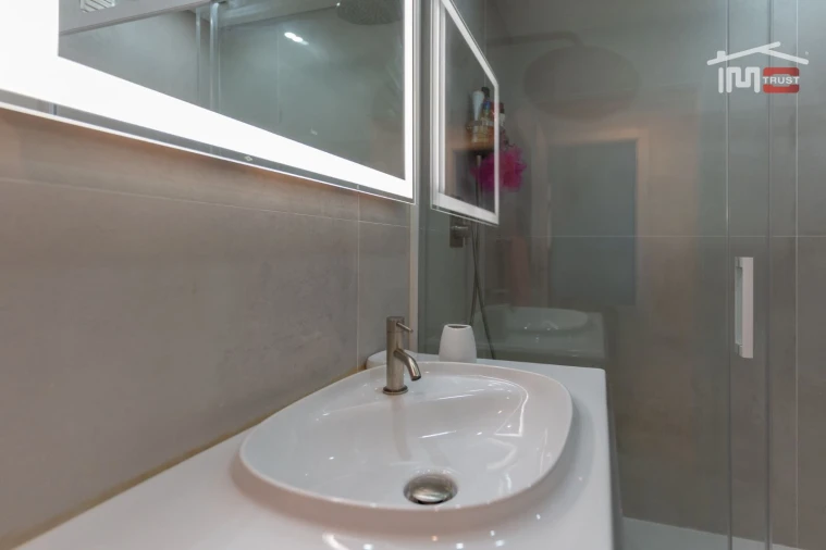 Apartamento T3 para Venda em Rio de Mouro Foto 8