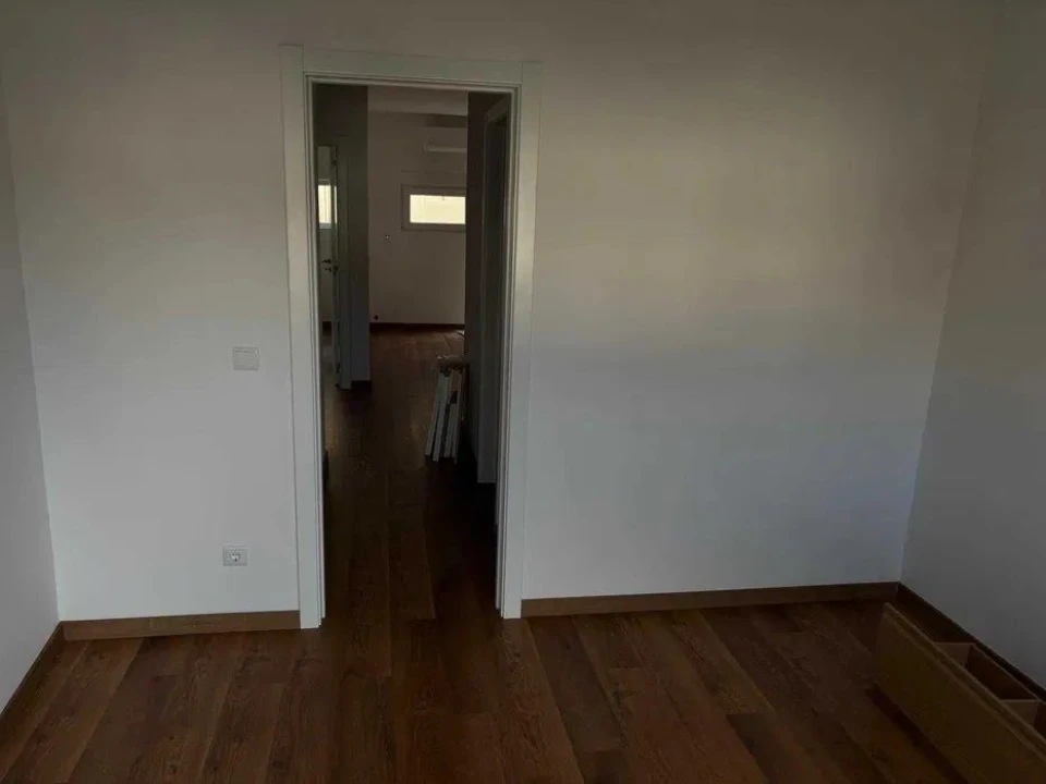 Apartamento T2 para Arrendamento em Oliveira do Douro Foto 12