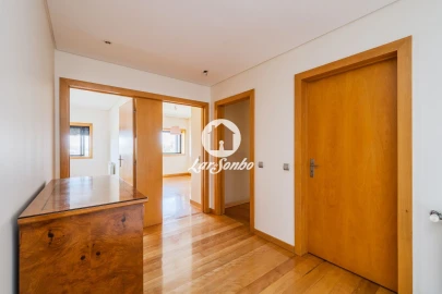 Apartamento T3 para Venda em Cidade da Maia