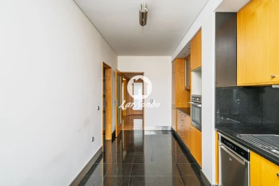Apartamento T3 para Venda em Cidade da Maia