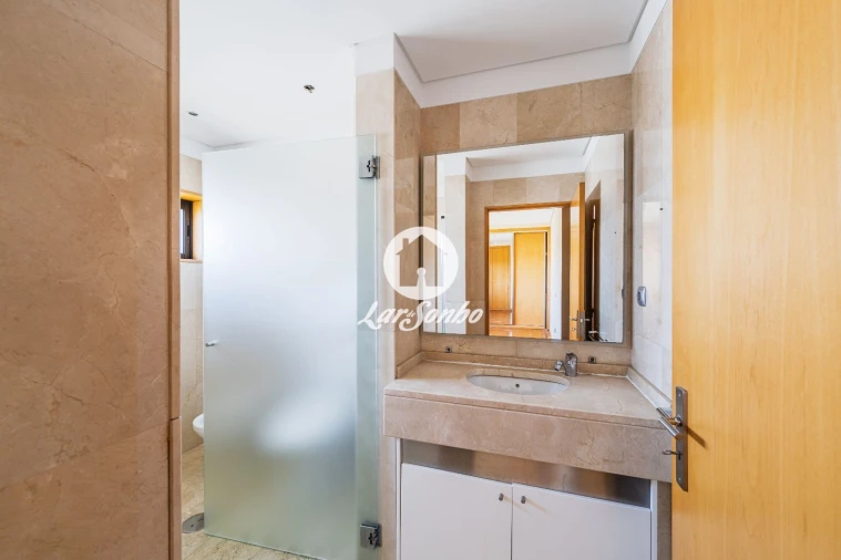 Apartamento T3 para Venda em Cidade da Maia Foto 23