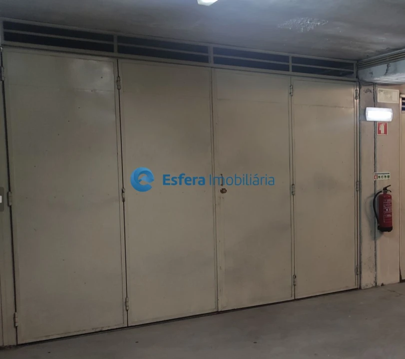 Garagem para Arrendamento em Perafita, Lavra e Santa Cruz do Bispo Foto 3