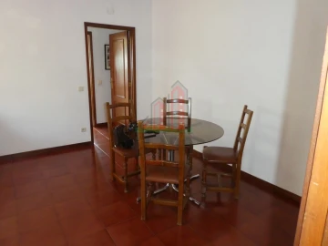 Apartamento T1 para Arrendamento em Eiras e São Paulo de Frades