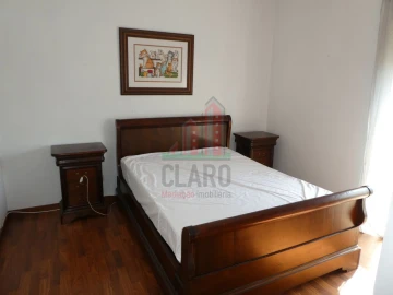 Apartamento T1 para Arrendamento em Eiras e São Paulo de Frades