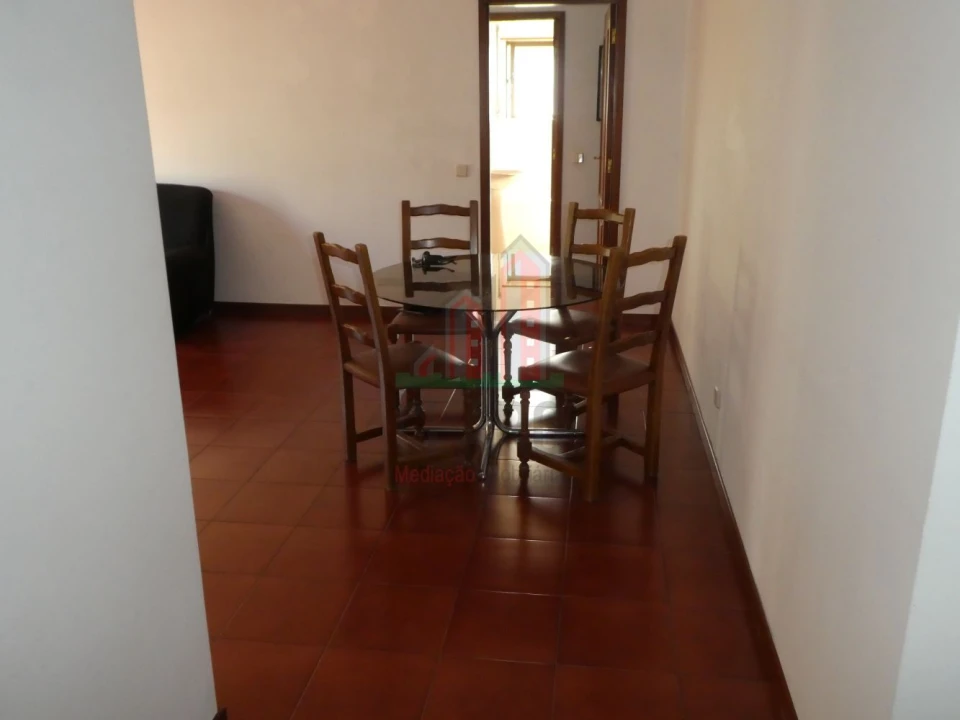 Apartamento T1 para Arrendamento em Eiras e São Paulo de Frades Foto 15