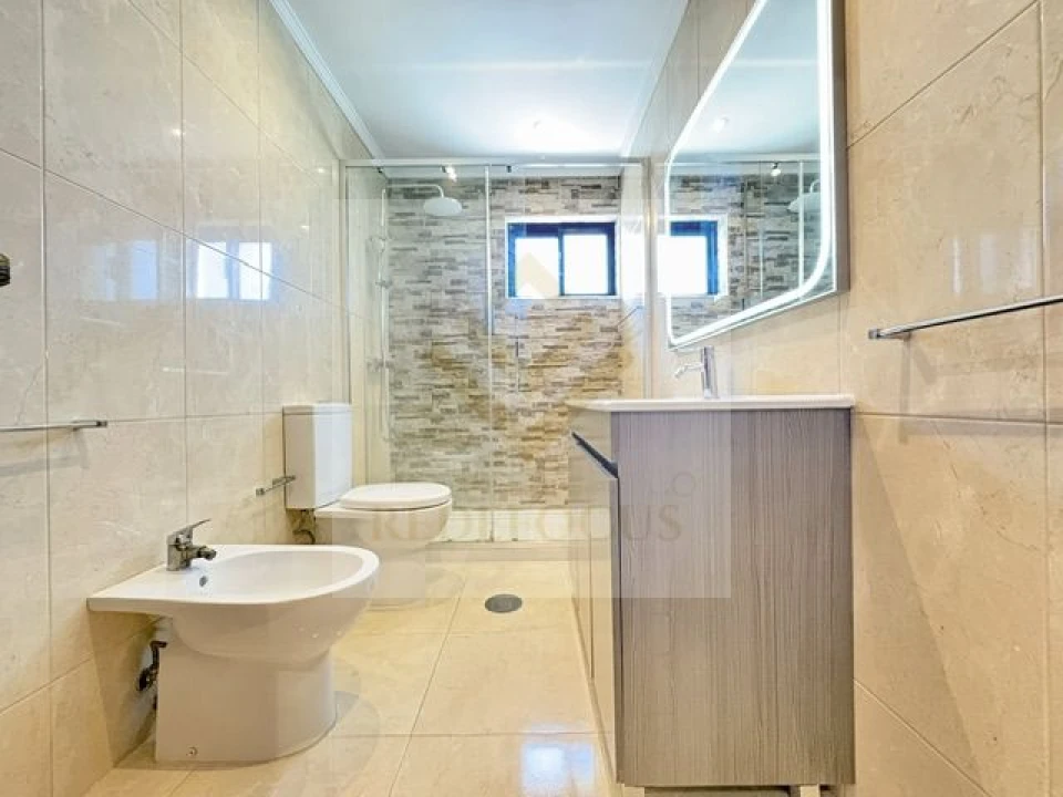 Apartamento T3 para Venda em Paços de Brandão Foto 27