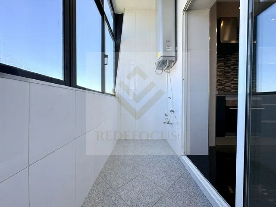 Apartamento T3 para Venda em Paços de Brandão Foto 17