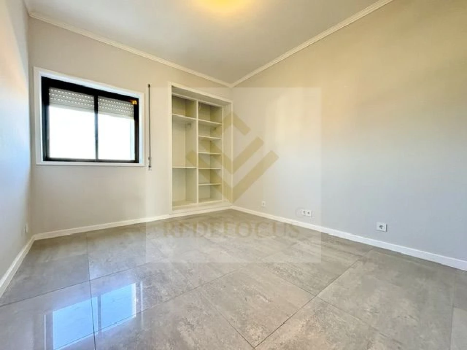 Apartamento T3 para Venda em Paços de Brandão Foto 25