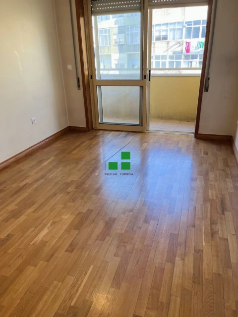 Apartamento T3 para Venda em Cedofeita, Santo Ildefonso, Sé, Miragaia, São Nicolau e Vitória